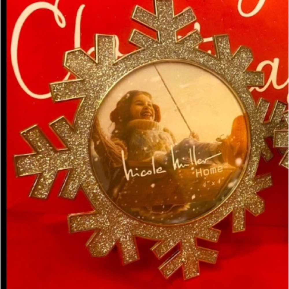- Nicole Miller Snow Flake Frame